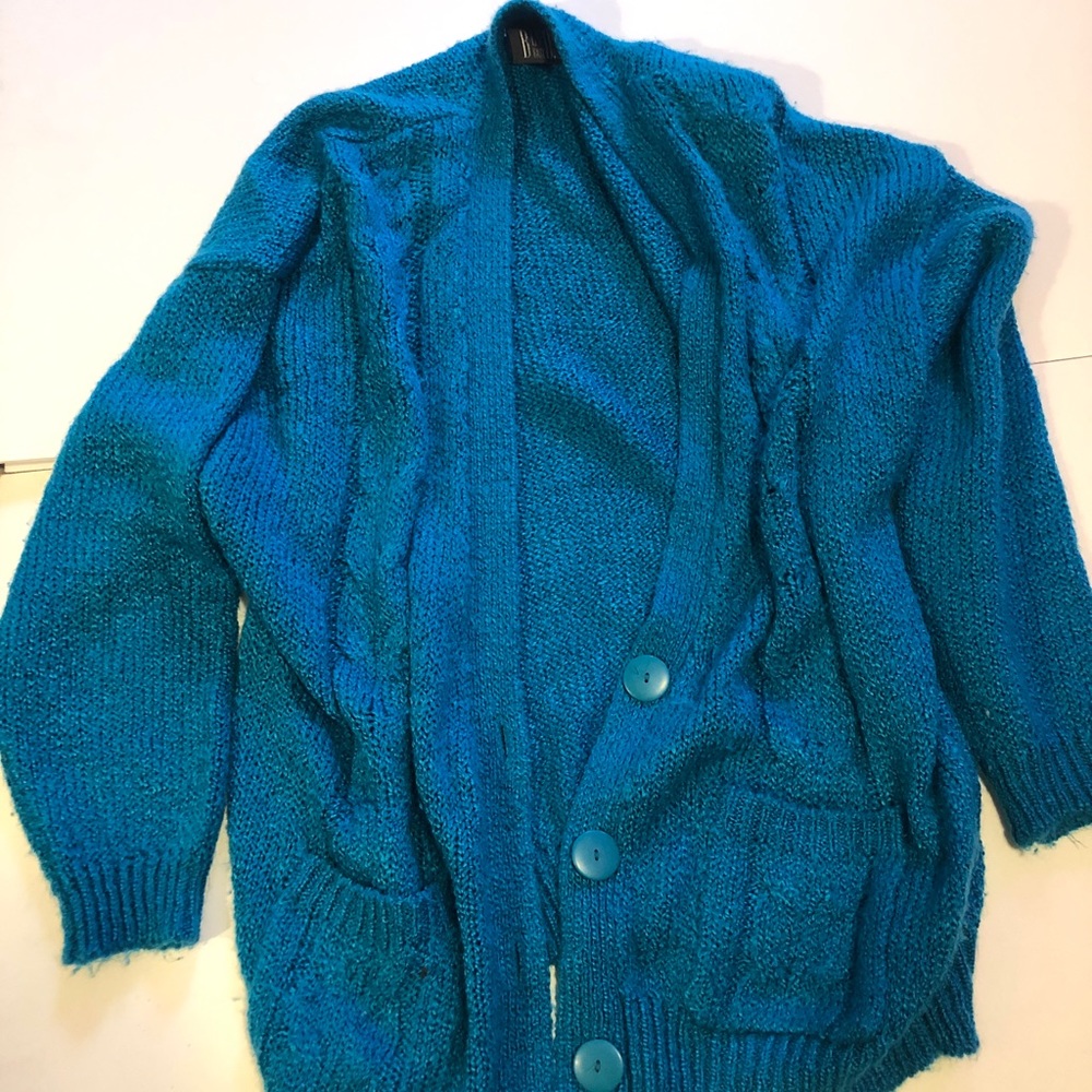 Huge  VINTAGE teal sweater/cardigan